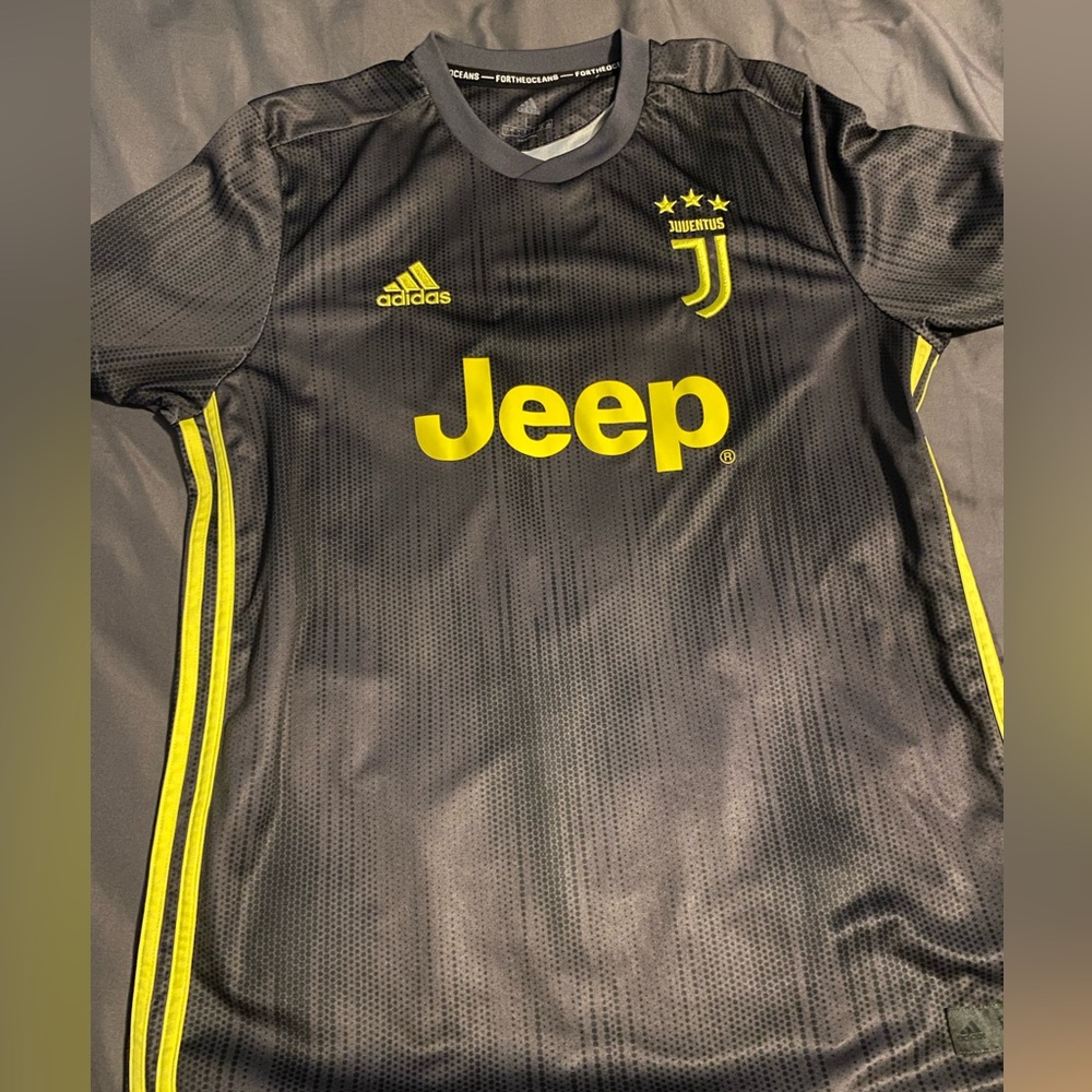 Juventus 18/19 kit